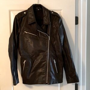 Top Shop women’s black 💯 leather coat sz 14 moto style all zippers work lined